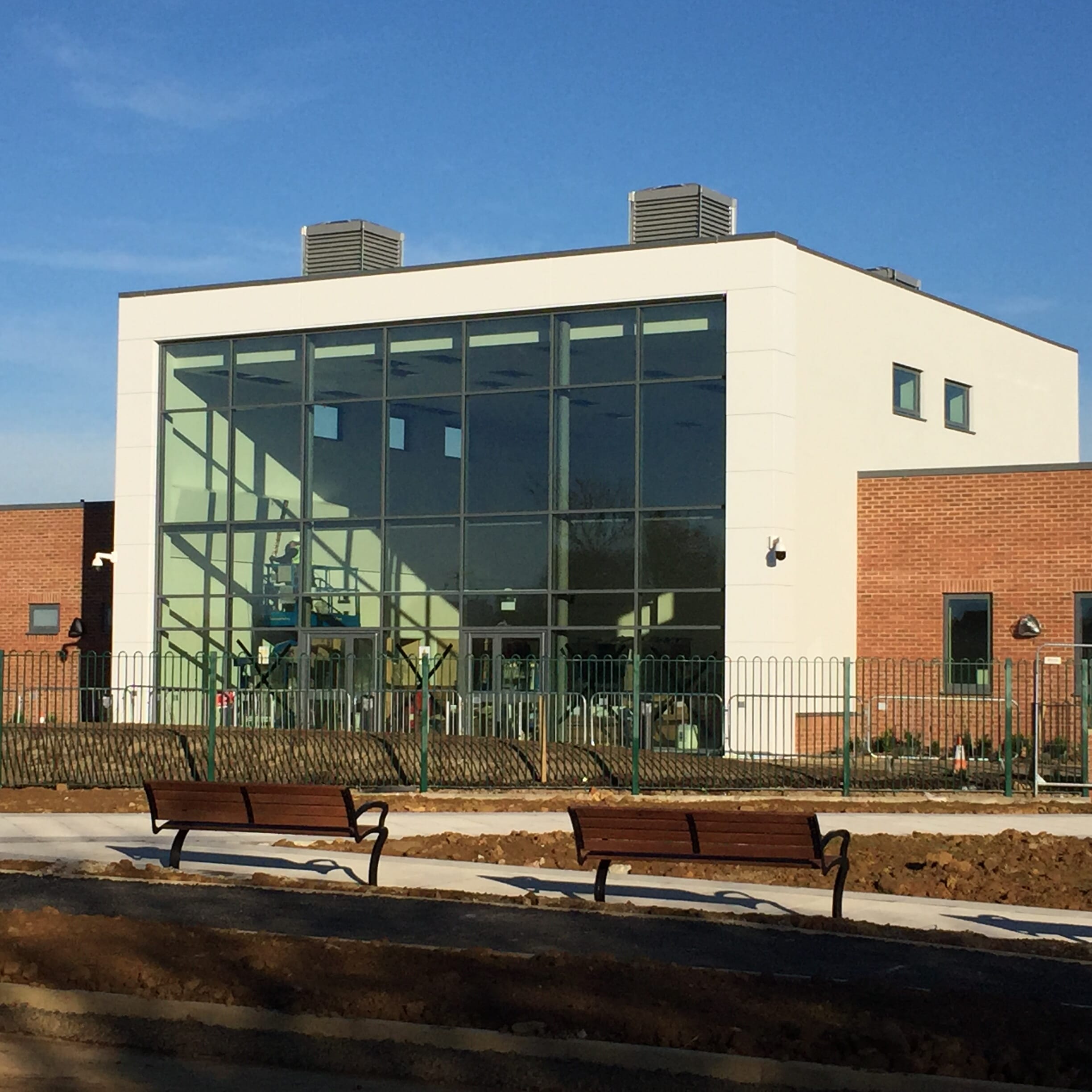 3d-aluminium-have-completed-the-new-build-project-for-longford-school-news-original.jpg?w=1024&h=1024&scale