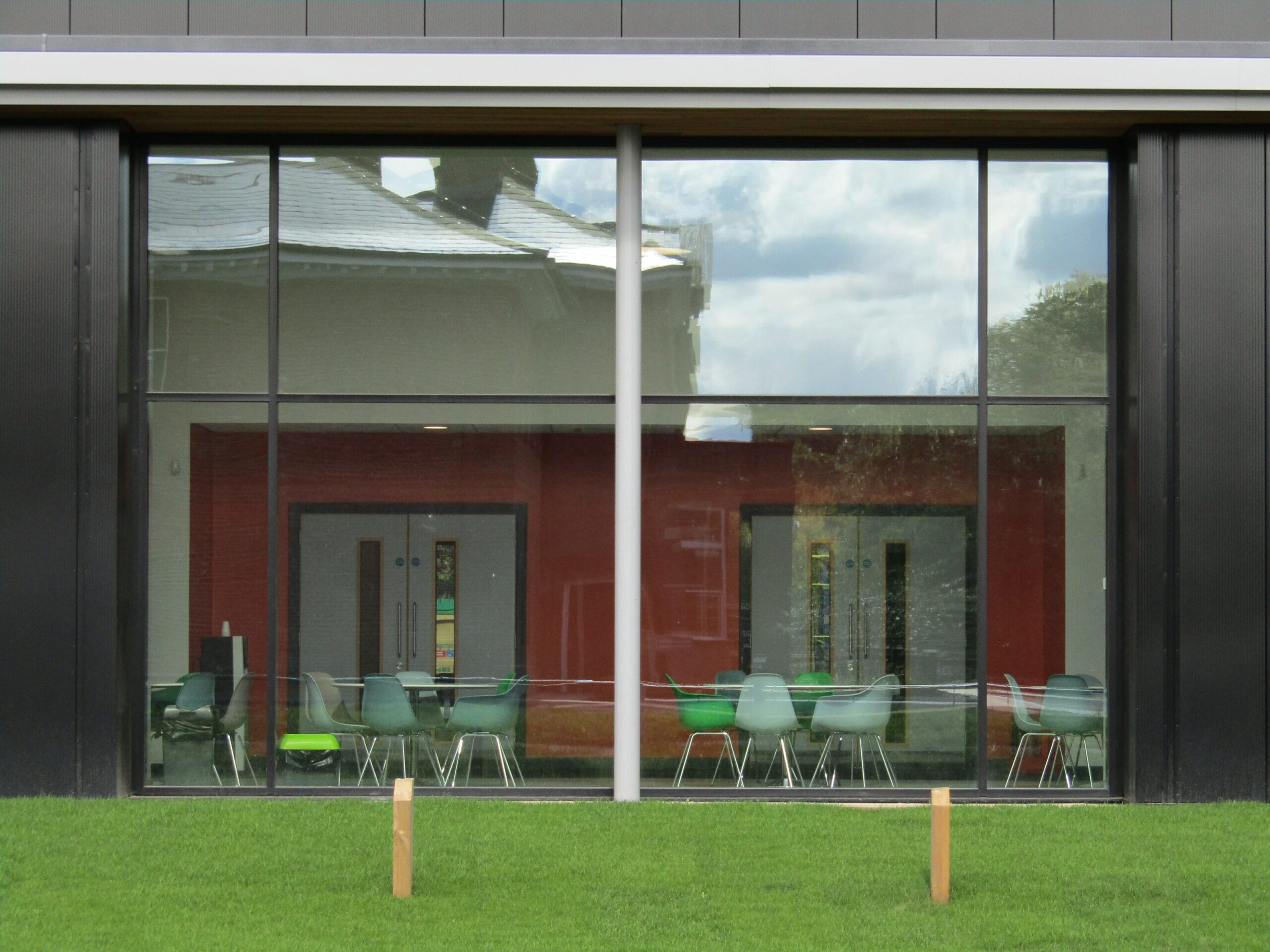 bordon-future-skills-centre-slide-2-original-scaled.jpg?w=1024&h=768&scale