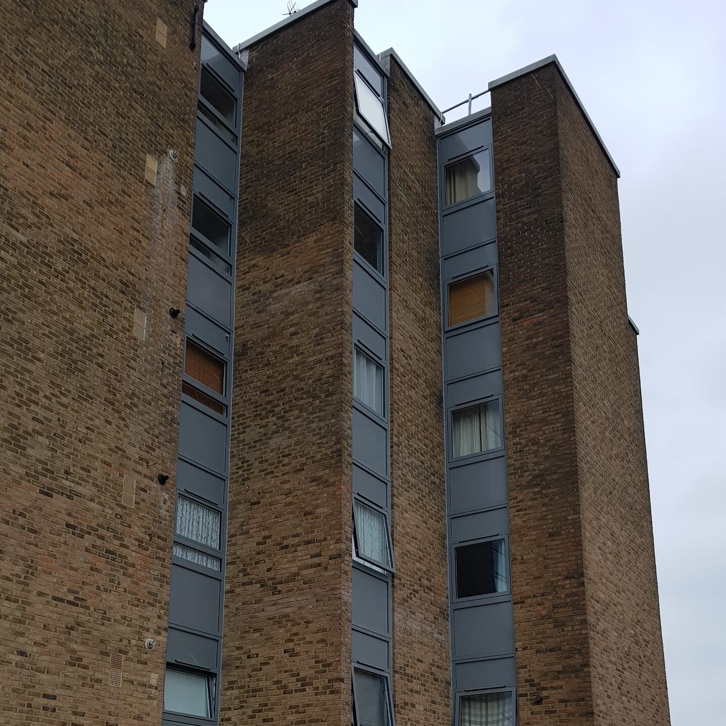 broadwater-house-weybridge-slide-2-original.jpg?w=1024&h=1024&scale