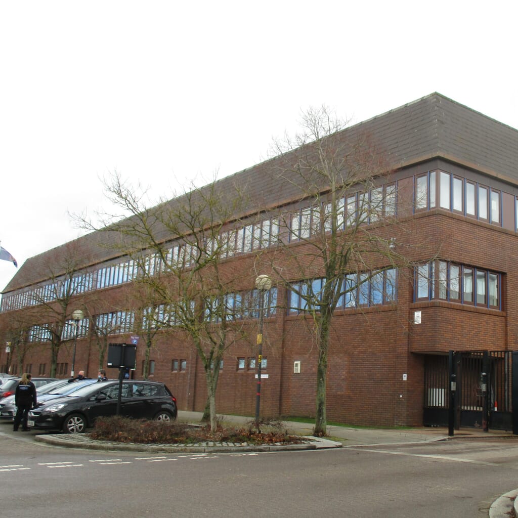 milton-keynes-police-station-slide-2-original-scaled.jpg?w=1024&h=1024&scale milton-keynes-police-station-slide-2-original-scaled.jpg?w=1024&h=1024&scale